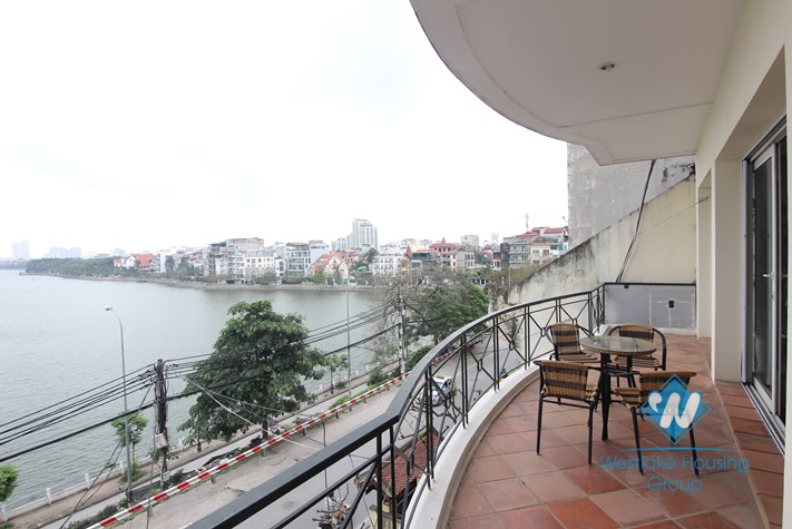 Lake view with big balcony apartment for rent in Xuan Dieu st, tay Ho district 